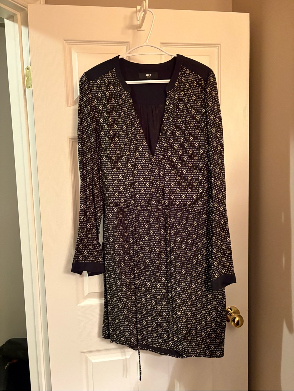 MKT Women's Black Patterned Long-Sleeve Dress